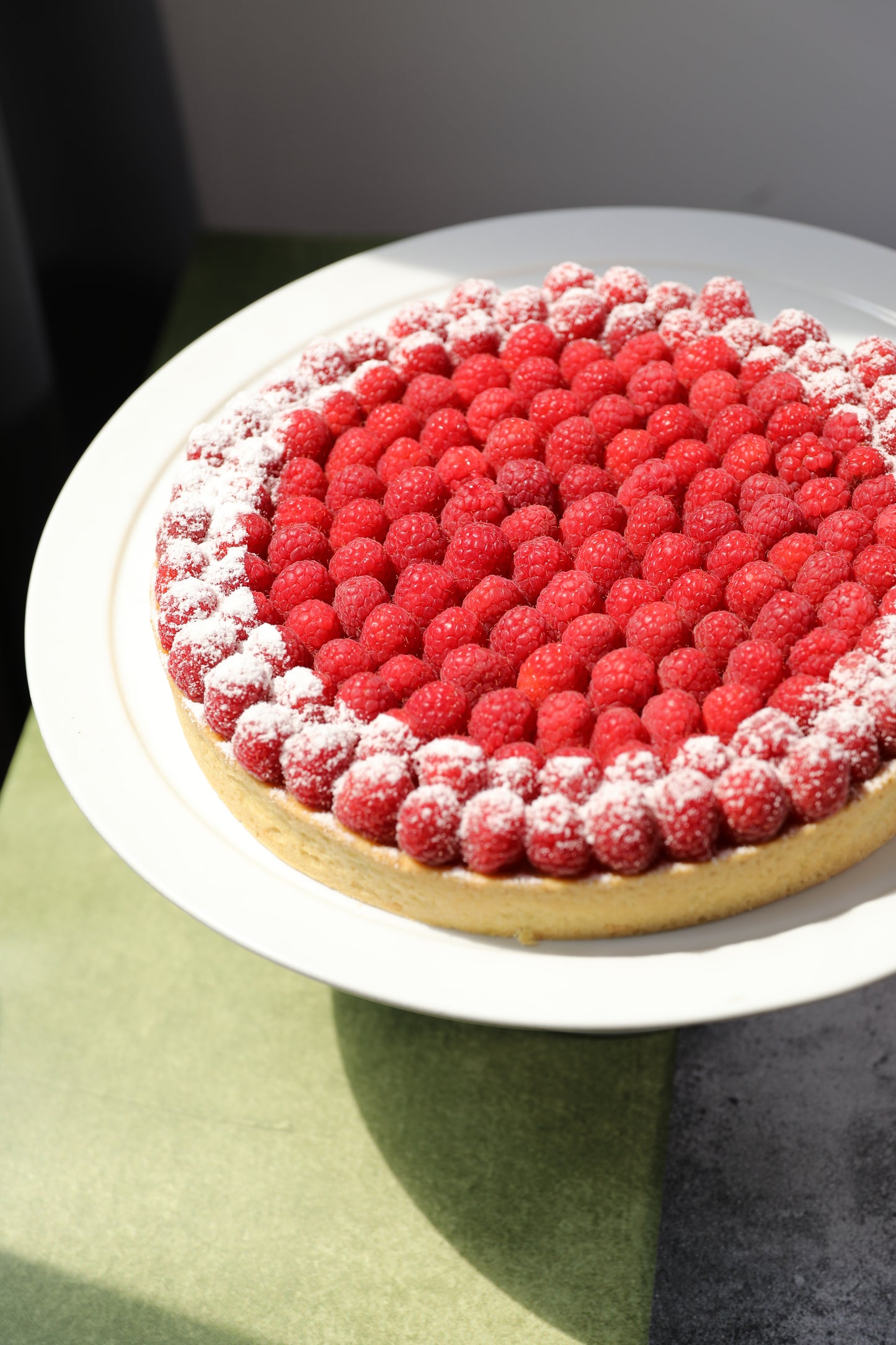 Tarta de frambuesa grande